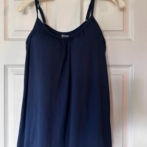 Bundle workout tanks!